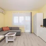 In 53908 * Crikvenica