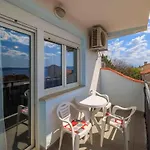 In 53908 Apartment *