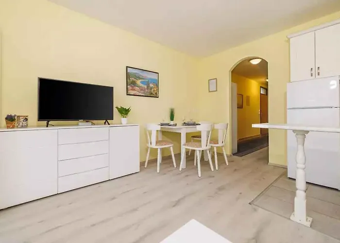 Apartmán In 53908